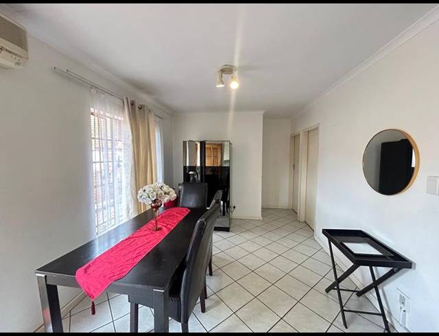 2 BEDROOM PROPERTY TO RENT IN FAERIE GLEN